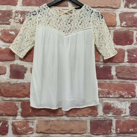 Zara Basic Top Women's XS Cream Floral Embroidered Lace Up Back Pullover Blouse - Picture 1 of 8
